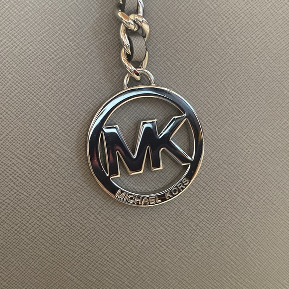 Michael Kors - Light Gray Shoulder Bag - Picture 6 of 11